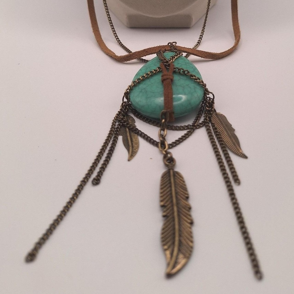 Southwestern blue howlite multi chain feather necklace leather chord bronze tone